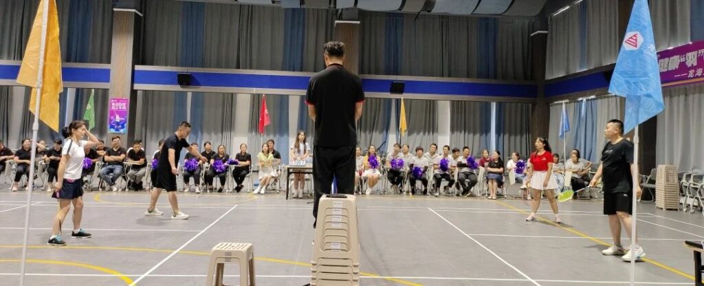 健康“羽”你分享,追梦“羽”你同行——Z6尊龙凯时物流第三届“智慧杯”羽毛球比赛