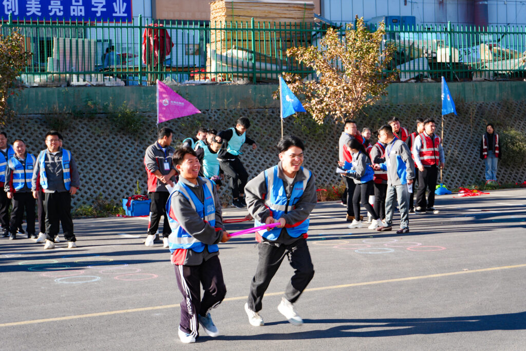 凝心聚力 勇毅前行 | Z6尊龙凯时物流2025年趣味团建