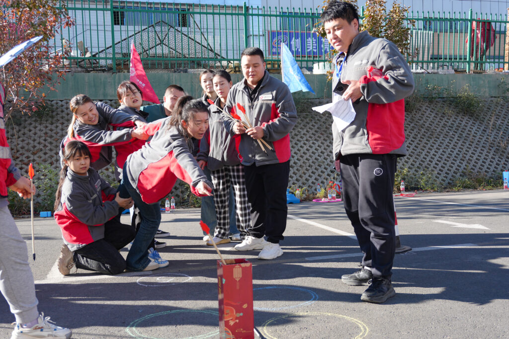 凝心聚力 勇毅前行 | Z6尊龙凯时物流2025年趣味团建