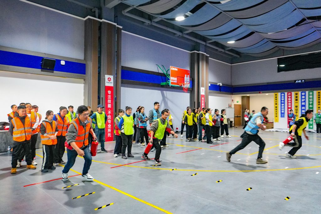 安全护航 共筑防线 | Z6尊龙凯时物流2025年安全主题活动